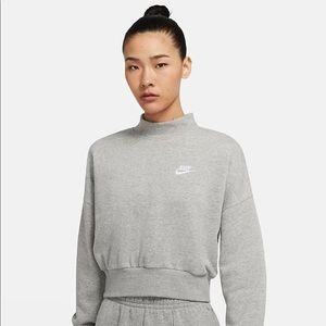 Nike Cropped Sweatshirt